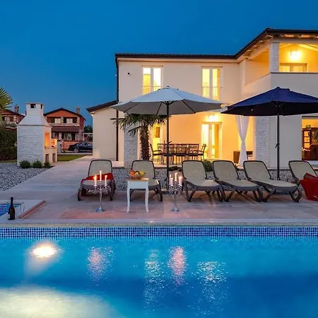 Domenica With Pool Σπίτι διακοπών *